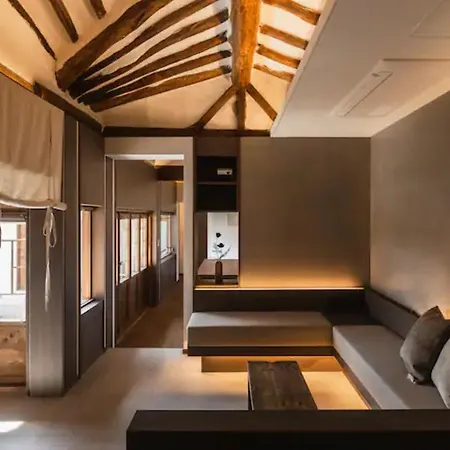 Luxury Central Apt Apartment